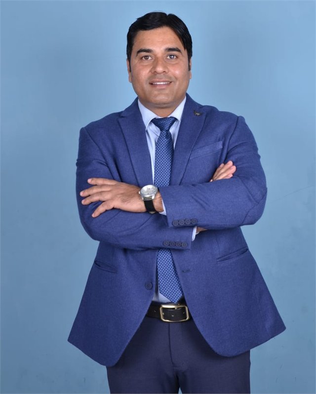 Mr Surjit Singh Manhas
